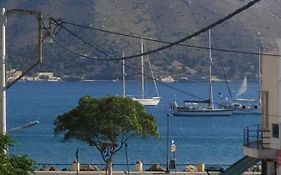 Λακκί, κέντρο